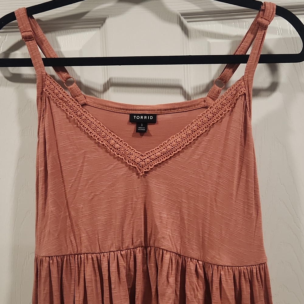 Torrid Dusty Rose Lace-Trim Tank Top - Picture 2 of 8